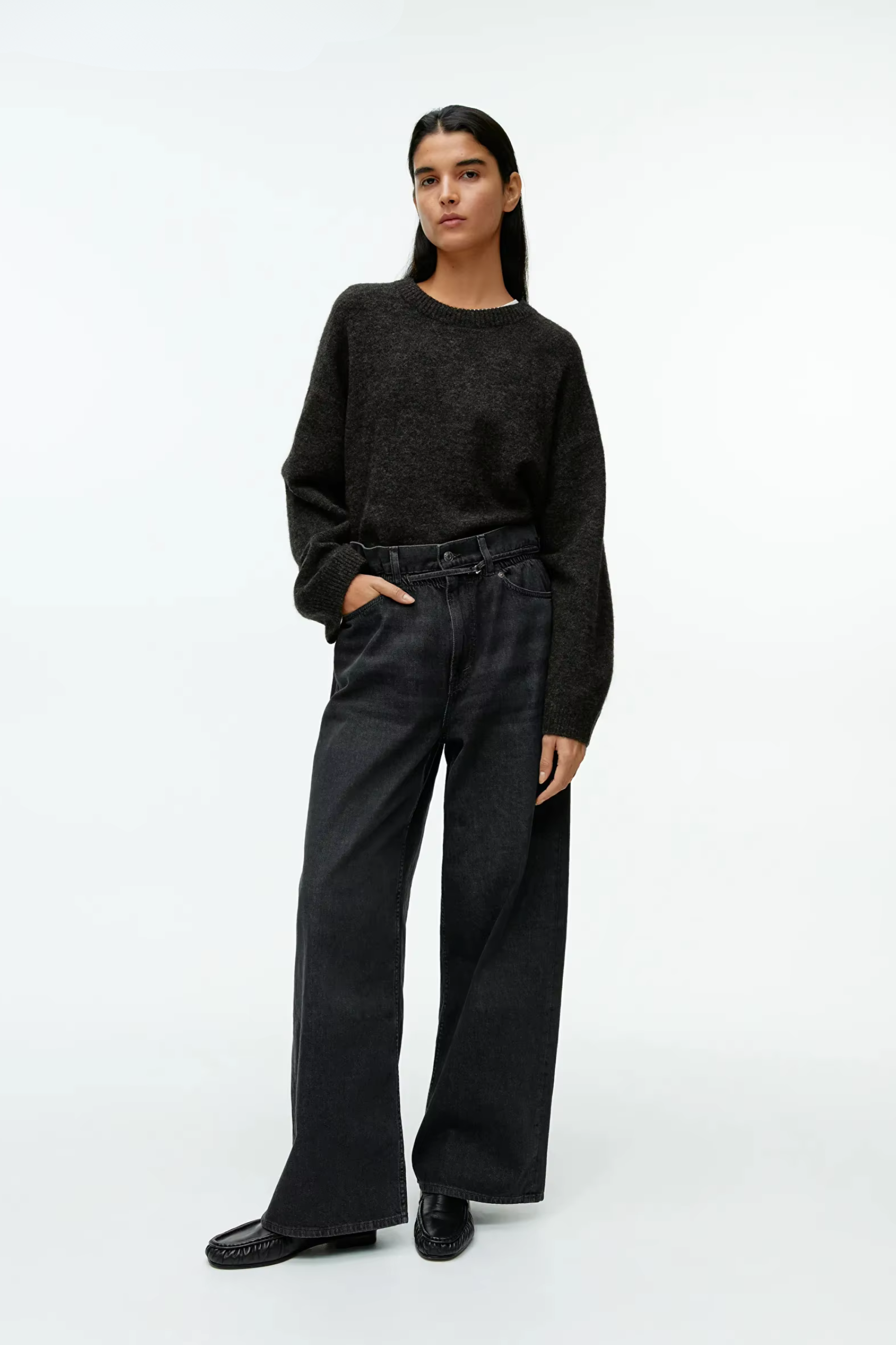 Matilda Relaxed Sweater in Acrylic and Viscose Blend