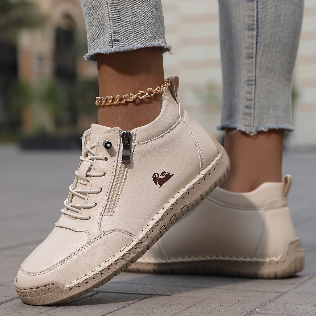 Émy™ | Comfort Sneakers for Therapeutic Relief