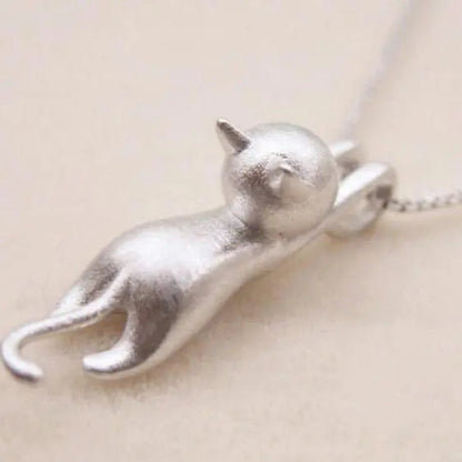 Cheerful Necklace with a 925 Silver Kitten
